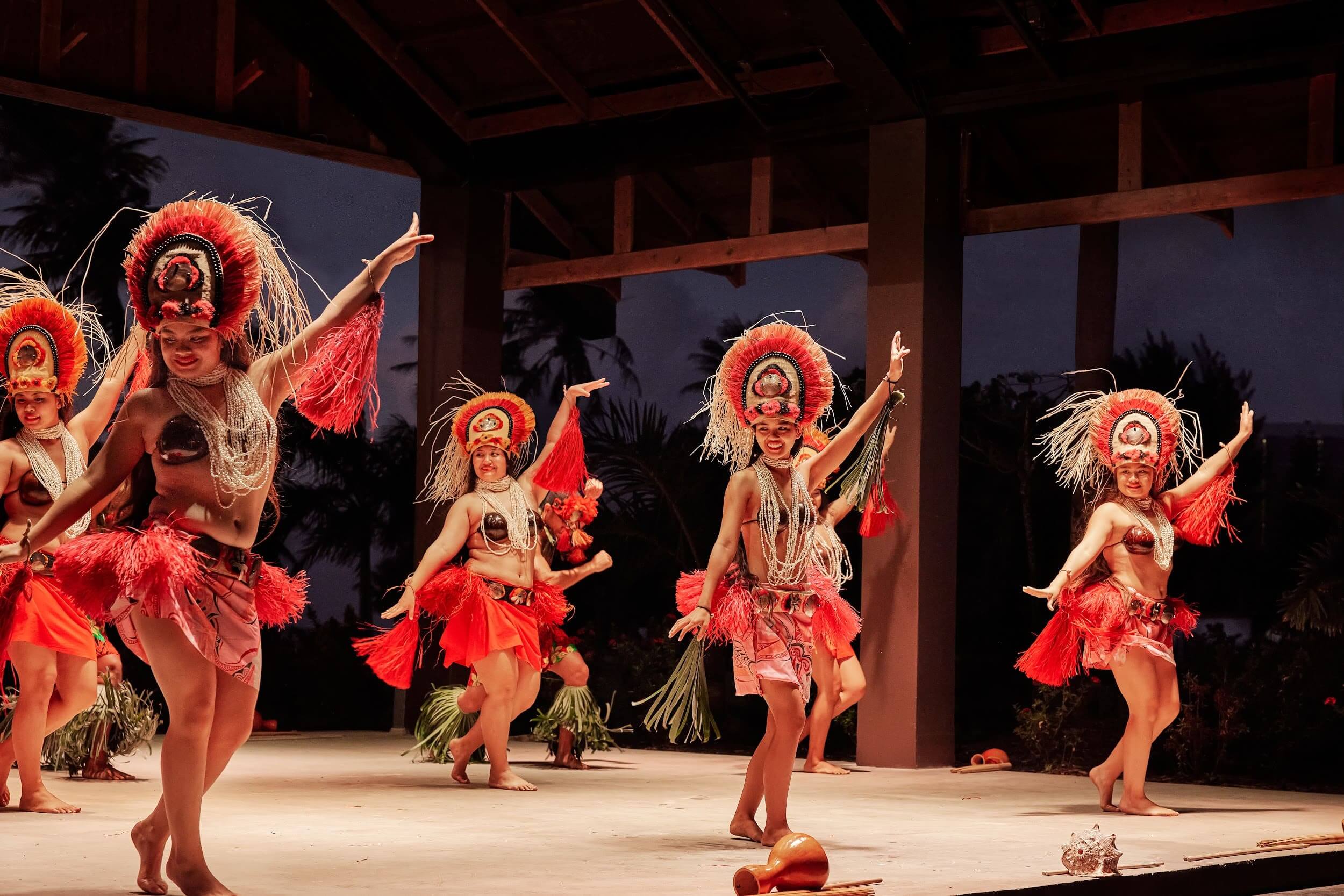 塞班皇冠假日度假酒店演出